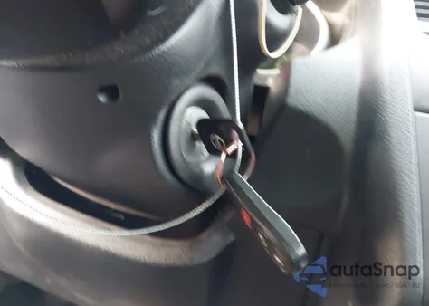 2010 Nissan Versa 1.8S из США, поврежденный, VIN 3N1BC1CP5AL463578